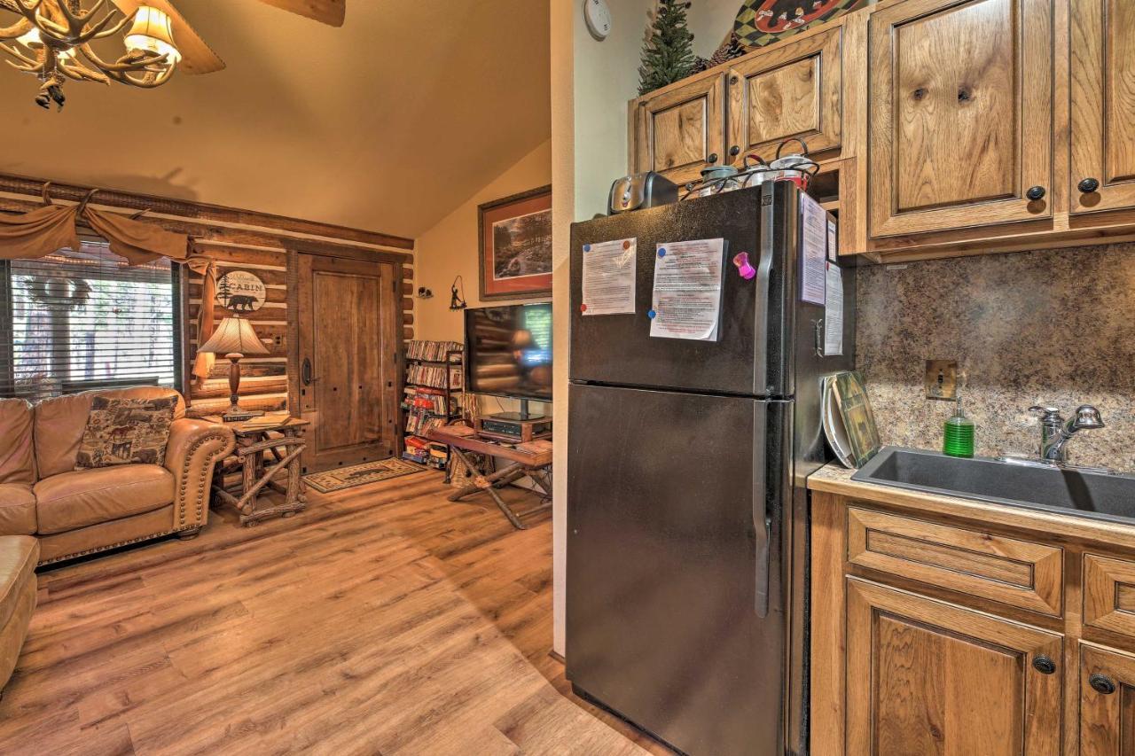 Rustic Lakeside Cabin - Family And Pet Friendly! Pinetop-Lakeside Bagian luar foto